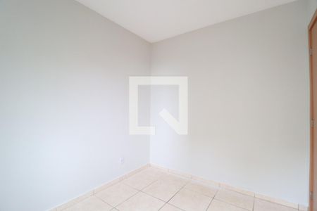 Quarto 1 de apartamento para alugar com 2 quartos, 58m² em Laranjeiras, Uberlândia