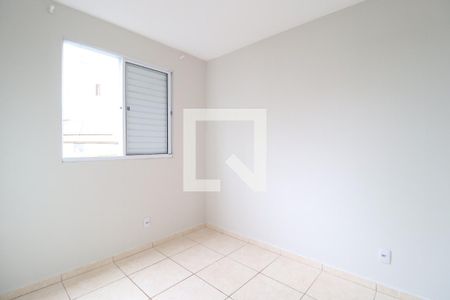 Quarto 1 de apartamento para alugar com 2 quartos, 58m² em Laranjeiras, Uberlândia