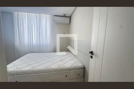 Quarto 2  de apartamento para alugar com 3 quartos, 110m² em Itaigara, Salvador
