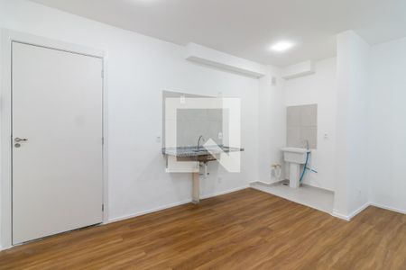 Sala e Cozinha de apartamento para alugar com 2 quartos, 35m² em Vila Hebe, São Paulo