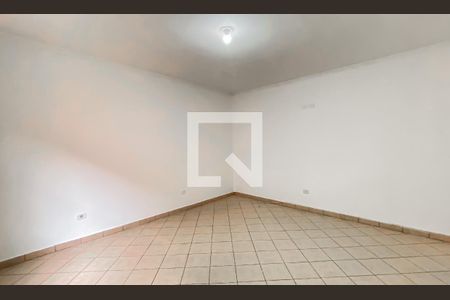 Quarto 2 de casa para alugar com 2 quartos, 220m² em Parque Cisper, São Paulo