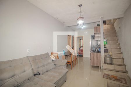 Sala de casa à venda com 3 quartos, 150m² em Partenon, Porto Alegre