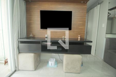 Sala de apartamento à venda com 2 quartos, 48m² em Parque Jaçatuba, Santo André