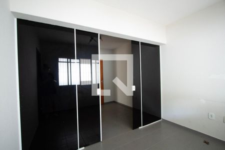 Escritório  de casa para alugar com 4 quartos, 334m² em Jardim Santa Rosália, Sorocaba