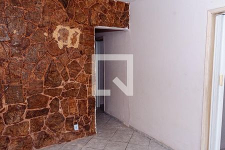 Sala de casa para alugar com 3 quartos, 100m² em Cosmos, Rio de Janeiro