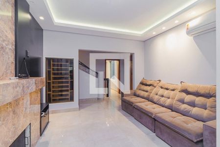 Casa para alugar com 3 quartos, 200m² em Petrópolis, Porto Alegre