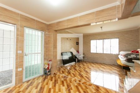 Sala de casa para alugar com 3 quartos, 150m² em Itaquera, São Paulo