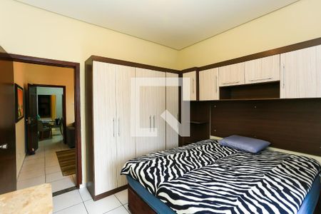 quarto 1 de casa para alugar com 2 quartos, 75m² em Jardim Maria Rosa, Taboão da Serra