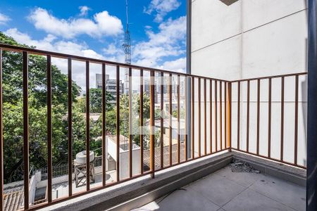Sala/Cozinha - Varanda de apartamento para alugar com 1 quarto, 28m² em Pinheiros, São Paulo
