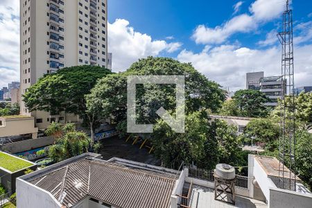 Sala/Cozinha - Vista de apartamento para alugar com 1 quarto, 28m² em Pinheiros, São Paulo