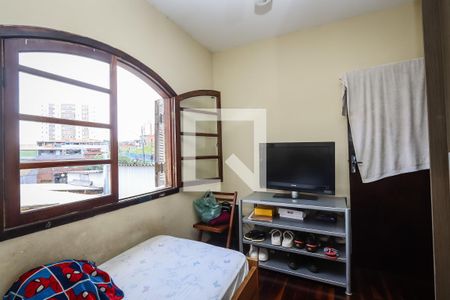 Quarto de casa para alugar com 4 quartos, 200m² em Jardim Salete, Taboão da Serra