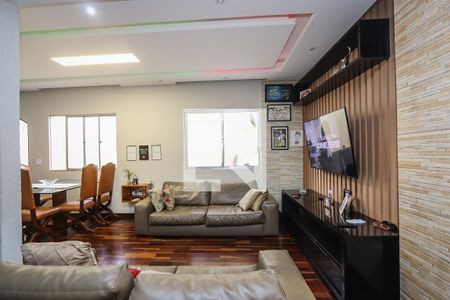 Sala de casa para alugar com 4 quartos, 200m² em Jardim Salete, Taboão da Serra