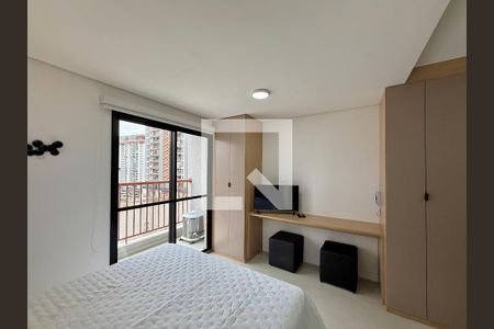 Quarto de kitnet/studio para alugar com 0 quarto, 27m² em Jardim das Acacias, São Paulo
