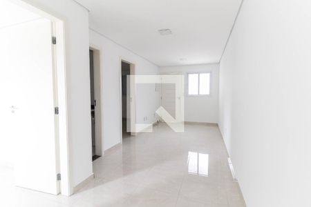 Sala de apartamento à venda com 2 quartos, 47m² em Vila Carmosina, São Paulo