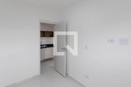 Quarto 2 de apartamento para alugar com 2 quartos, 38m² em Vila Mazzei, São Paulo