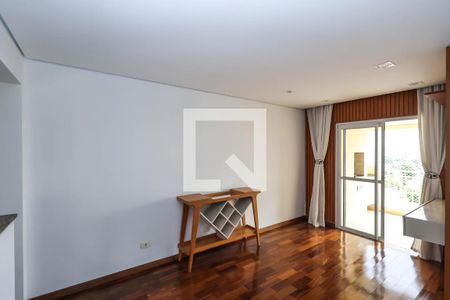 Sala de apartamento para alugar com 3 quartos, 74m² em Vila das Merces, São Paulo