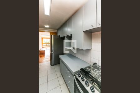 Cozinha  de apartamento para alugar com 3 quartos, 130m² em Petrópolis, Porto Alegre