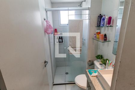 Banheiro de apartamento para alugar com 2 quartos, 42m² em Vila Pirajussara, São Paulo