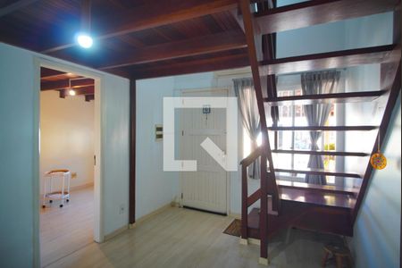 Sala de casa de condomínio à venda com 3 quartos, 46m² em Jardim Dona Leopoldina, Porto Alegre