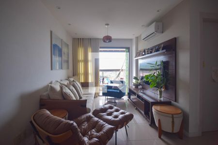 Sala de apartamento para alugar com 2 quartos, 67m² em Barra Olímpica, Rio de Janeiro