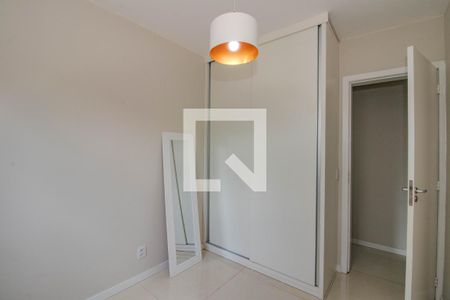 Quarto 1 de apartamento para alugar com 2 quartos, 73m² em Sarandi, Porto Alegre