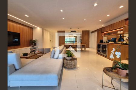Sala  de apartamento à venda com 4 quartos, 260m² em Barra da Tijuca, Rio de Janeiro