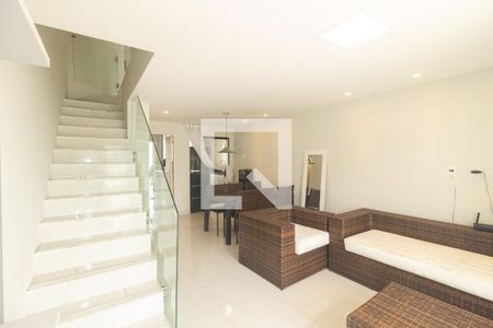 Sala de casa para alugar com 3 quartos, 150m² em Guaratiba, Rio de Janeiro