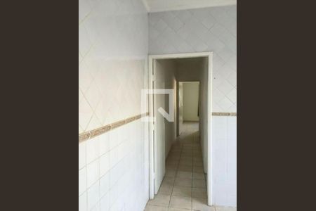 Corredor de casa para alugar com 2 quartos, 54m² em Vila Suissa, Mogi das Cruzes