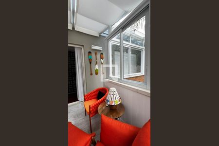 varanda de casa de condomínio à venda com 4 quartos, 329m² em Jardim Cordeiro, São Paulo