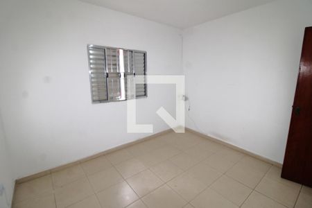 Quarto 1 de casa para alugar com 2 quartos, 76m² em Chora Menino, São Paulo