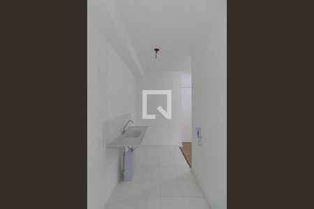 Sala/Cozinha/Área de Serviço  de apartamento para alugar com 2 quartos, 49m² em Colônia (zona Leste), São Paulo