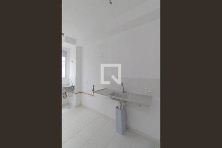 Sala/Cozinha/Área de Serviço  de apartamento para alugar com 2 quartos, 49m² em Colônia (zona Leste), São Paulo