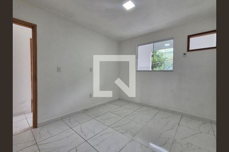 Casa para alugar com 2 quartos, 70m² em Guaratiba, Rio de Janeiro