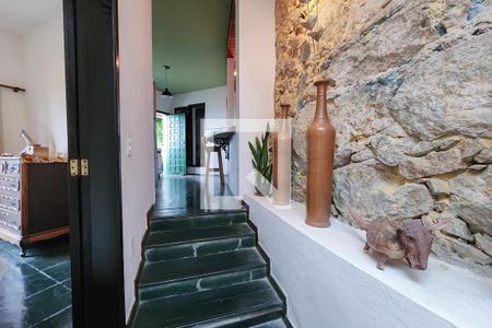 Corredor  de casa à venda com 3 quartos, 250m² em Catete, Rio de Janeiro