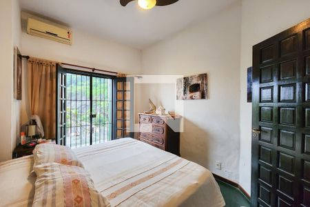 Quarto  de casa à venda com 3 quartos, 250m² em Catete, Rio de Janeiro