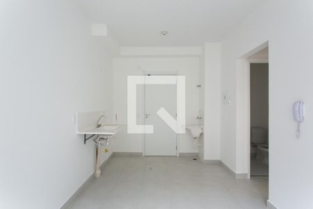 Sala / Cozinha  de apartamento para alugar com 2 quartos, 32m² em Fazenda Aricanduva, São Paulo