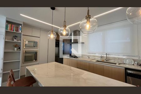 Apartamento à venda com 3 quartos, 114m² em Cambuí, Campinas