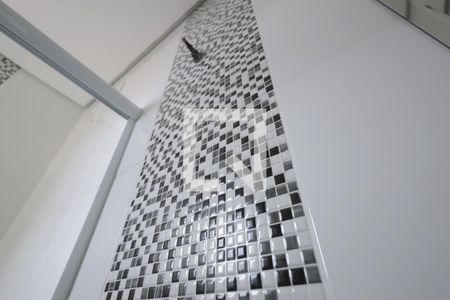 Banheiro de apartamento à venda com 2 quartos, 100m² em Vila Camilópolis, Santo André
