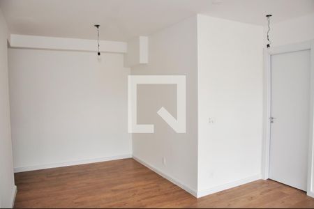 Detalhe - Sala e Sala de Jantar de apartamento à venda com 2 quartos, 82m² em Vila Primavera, São Paulo