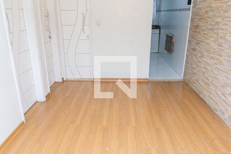 Sala de apartamento para alugar com 2 quartos, 50m² em Inhoaíba, Rio de Janeiro