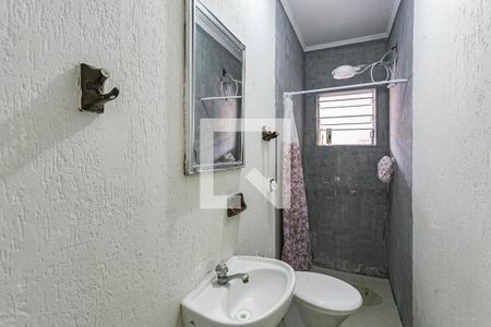 Banheiro Social de casa para alugar com 1 quarto, 80m² em Vila das Merces, São Paulo