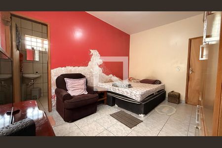 QUARTO 01 - SUITE TERREO de casa para alugar com 5 quartos, 292m² em Qnp 34, Brasília