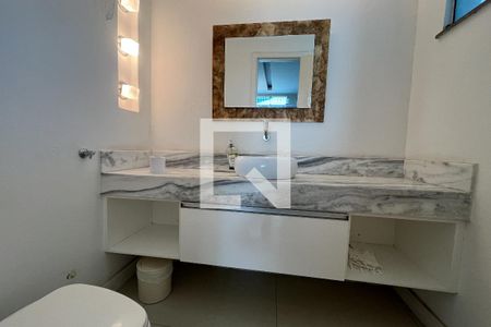 Lavabo de casa à venda com 4 quartos, 340m² em Jardim Guanabara, Rio de Janeiro