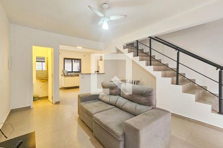 Sala de casa para alugar com 2 quartos, 70m² em Balneario Praia do Perequê, Guarujá