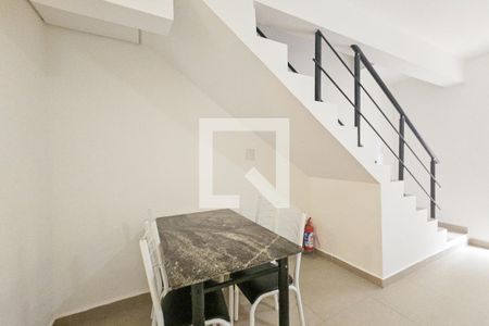 Sala de casa para alugar com 2 quartos, 70m² em Balneario Praia do Perequê, Guarujá