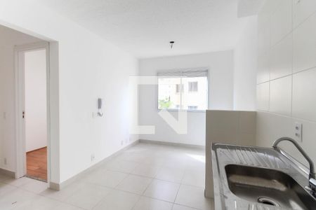 Sala - Cozinha de apartamento para alugar com 2 quartos, 32m² em Colônia (zona Leste), São Paulo