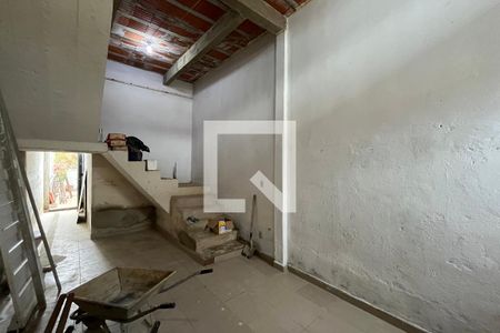 Garagem de casa à venda com 1 quarto, 70m² em Santa Terezinha, Belo Horizonte