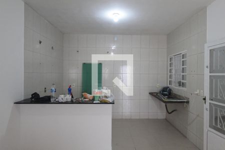 Sala de casa para alugar com 1 quarto, 70m² em Santa Terezinha, Belo Horizonte