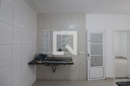 Cozinha de casa à venda com 1 quarto, 70m² em Santa Terezinha, Belo Horizonte
