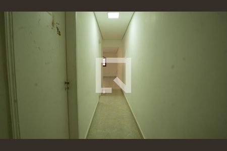 Corredor para a sala de casa à venda com 1 quarto, 113m² em Vila Nair, São Paulo